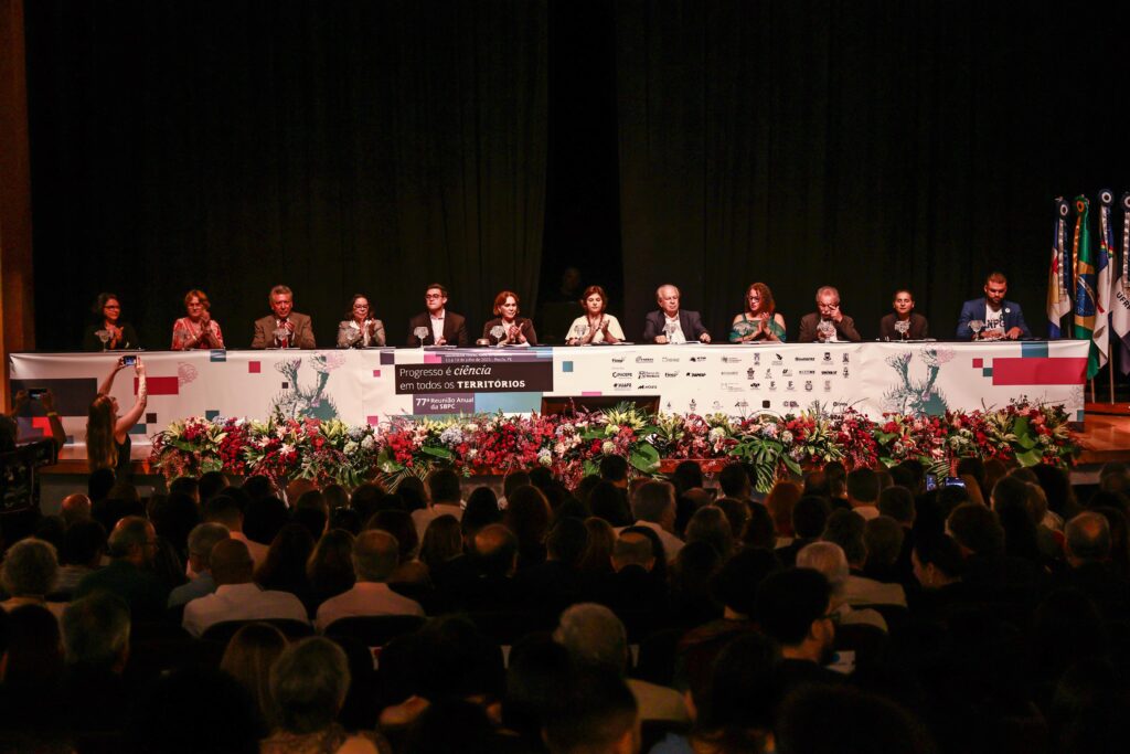 apc-e-destaque-na-solenidade-de-abertura-da-77-sbpc-1